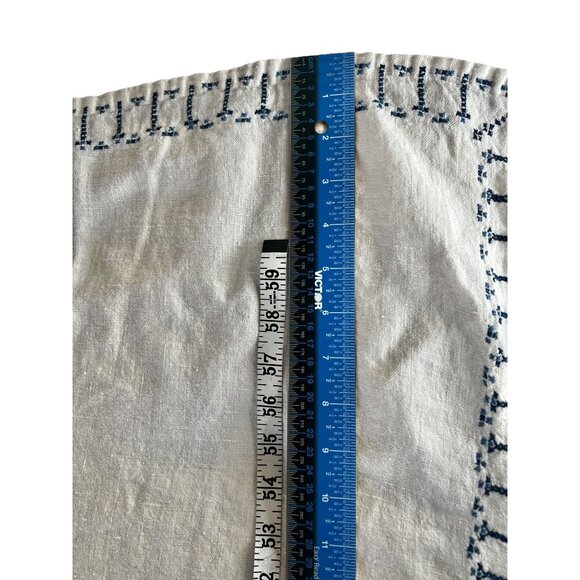 Linen Tablecloth With Blue Willow Design Cross Stitch Cream & Blue 48.75x64 VTG - Picture 6 of 16